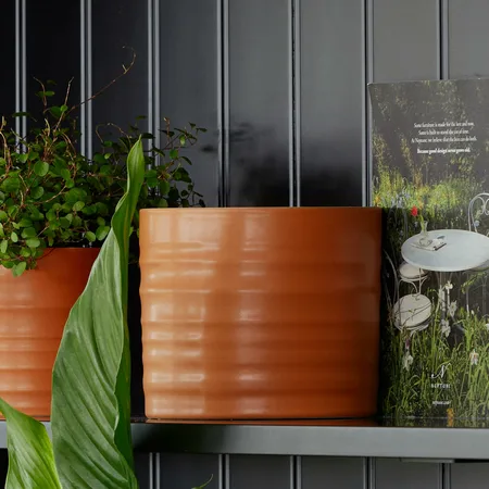 Amber 'Hadleigh' Ivyline Plant Pot 13cm - image 3